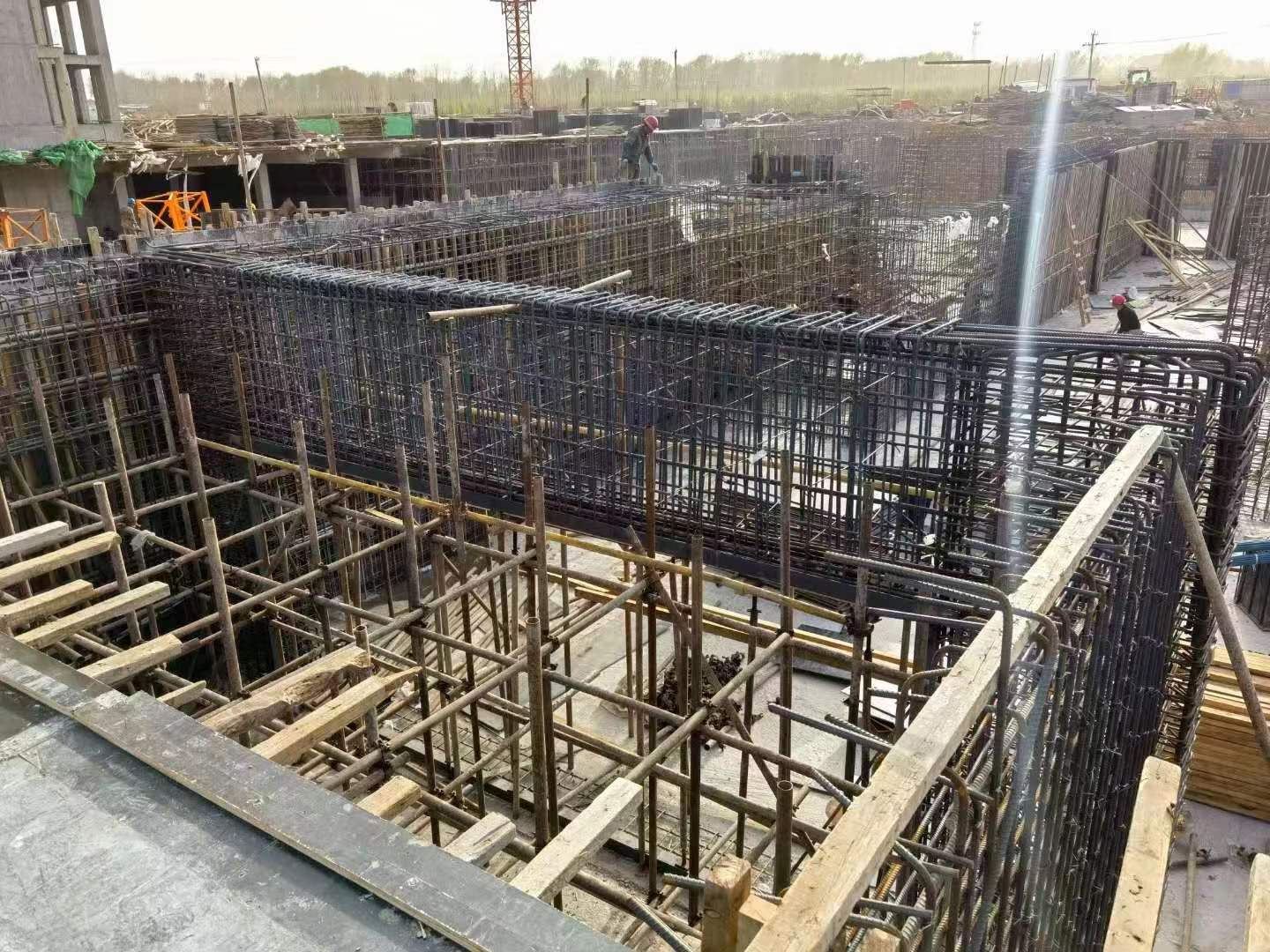 济宁建筑基础筏板施工时混凝土有哪些常见问题?